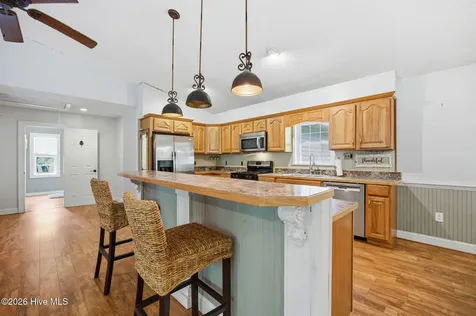 104 Old River Road Beaufort NC 28516