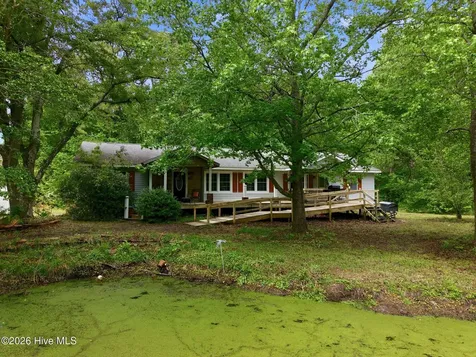 104 Old River Road Beaufort NC 28516