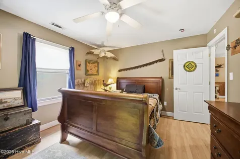 104 Old River Road Beaufort NC 28516