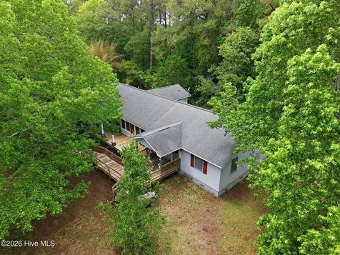 104 Old River Road Beaufort NC 28516