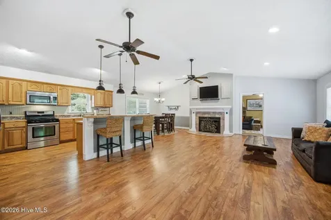 104 Old River Road Beaufort NC 28516