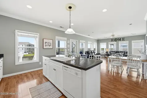 3055 3rd Street Surf City NC 28445