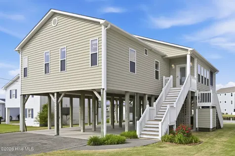 3055 3rd Street Surf City NC 28445