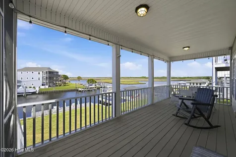 3055 3rd Street Surf City NC 28445