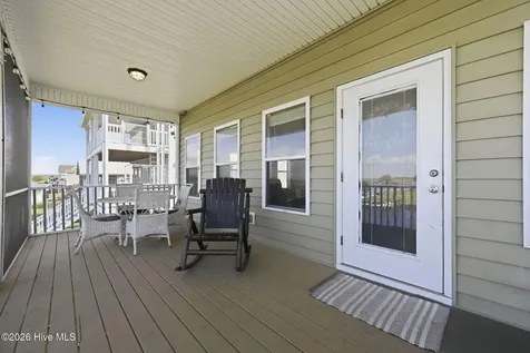 3055 3rd Street Surf City NC 28445
