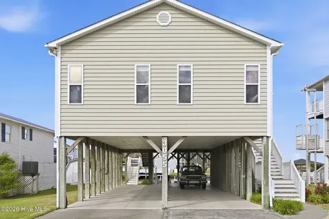 3055 3rd Street Surf City NC 28445