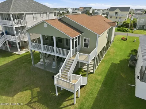 3055 3rd Street Surf City NC 28445