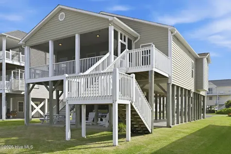 3055 3rd Street Surf City NC 28445