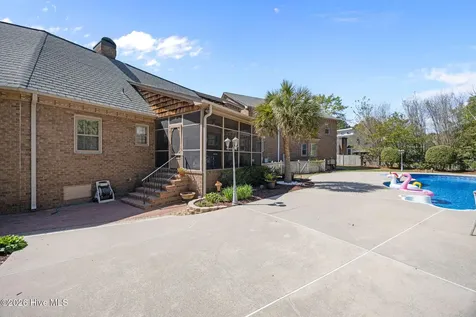120 Robin Road Greenville NC 27858