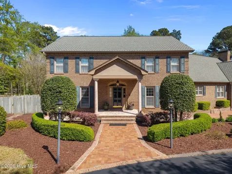 120 Robin Road Greenville NC 27858