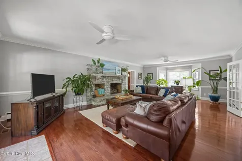 120 Robin Road Greenville NC 27858