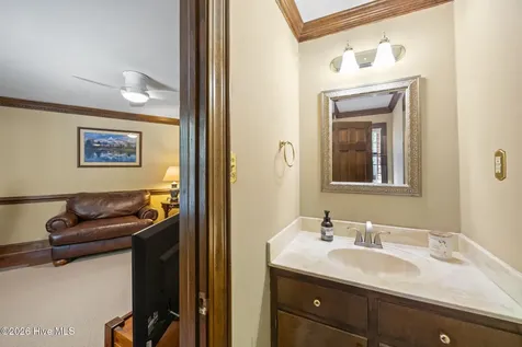 120 Robin Road Greenville NC 27858
