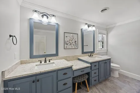 120 Robin Road Greenville NC 27858