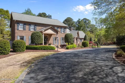 120 Robin Road Greenville NC 27858