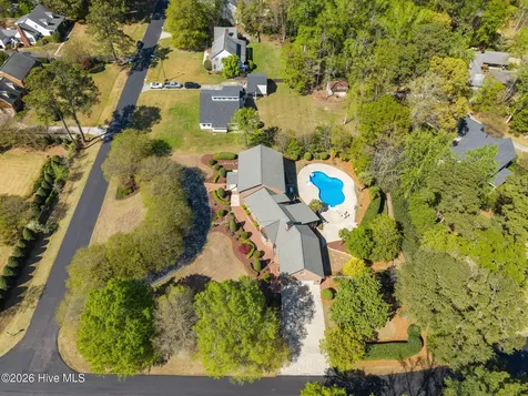 120 Robin Road Greenville NC 27858