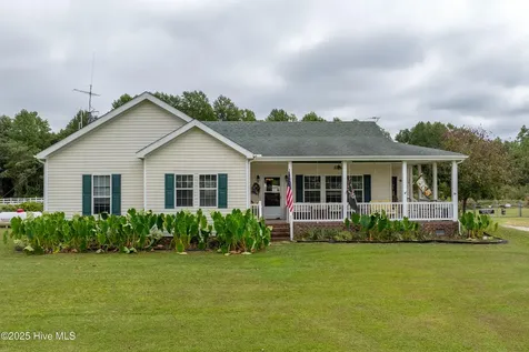 330 Boyd Lane Cove City NC 28523