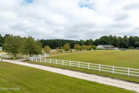 330 Boyd Lane Cove City NC 28523