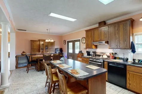 330 Boyd Lane Cove City NC 28523