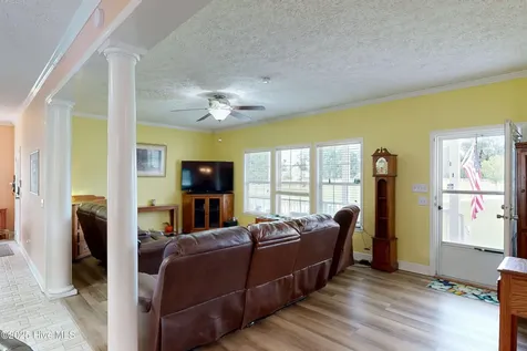 330 Boyd Lane Cove City NC 28523