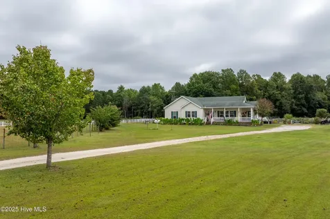 330 Boyd Lane Cove City NC 28523