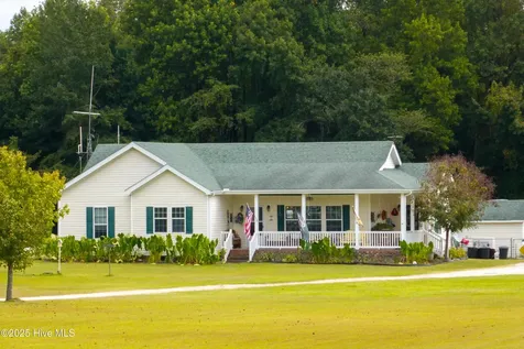 330 Boyd Lane Cove City NC 28523