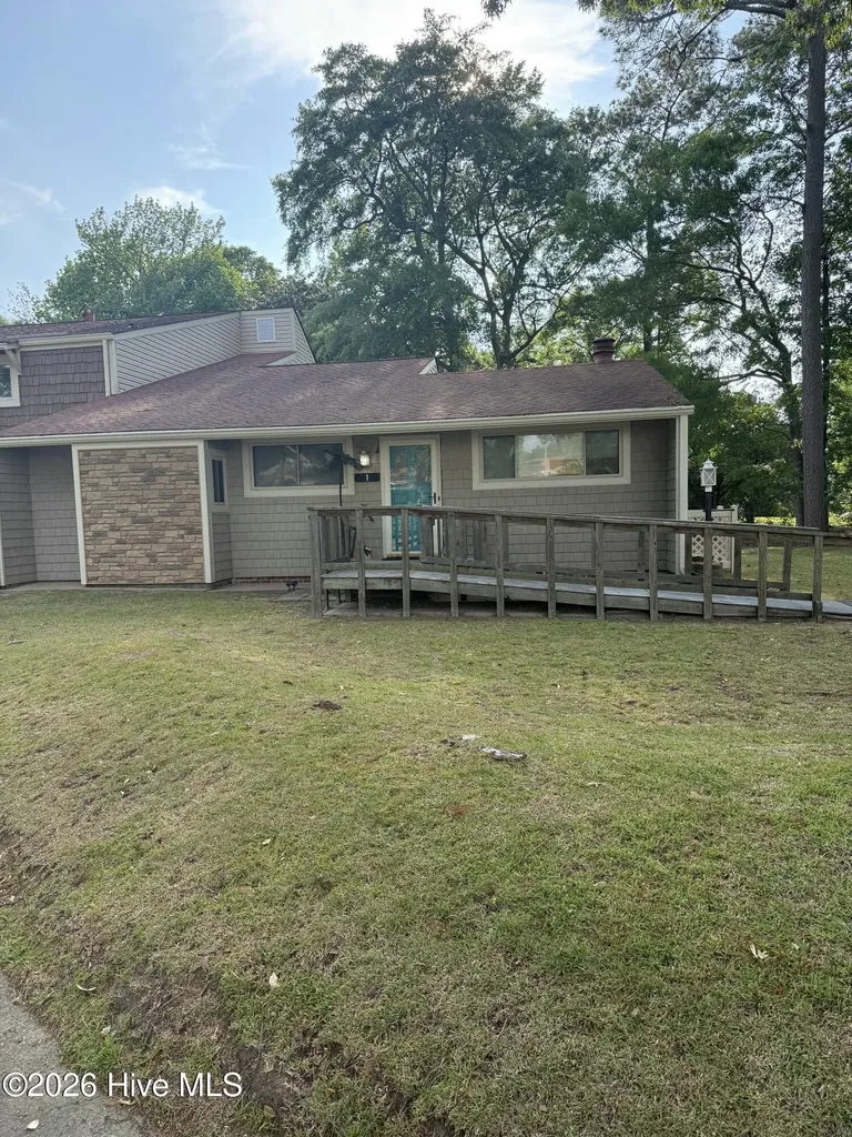 1 Quarterdeck New Bern NC 28562