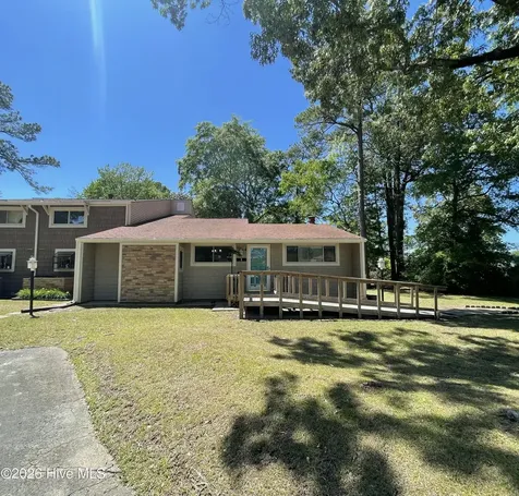 1 Quarterdeck New Bern NC 28562