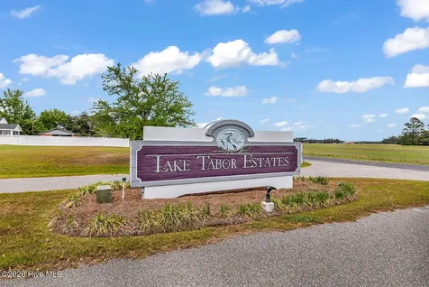 125 Coquina Lane Tabor City NC 28463