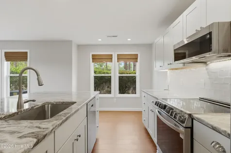 3350 Club Villas Drive Southport NC 28461