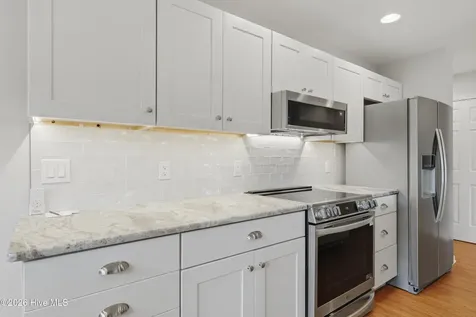 3350 Club Villas Drive Southport NC 28461