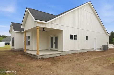 160 Mallison Place Washington NC 27889