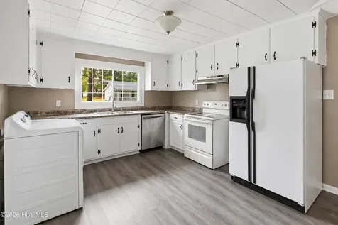 407 E Fremont Street Kenly NC 27542