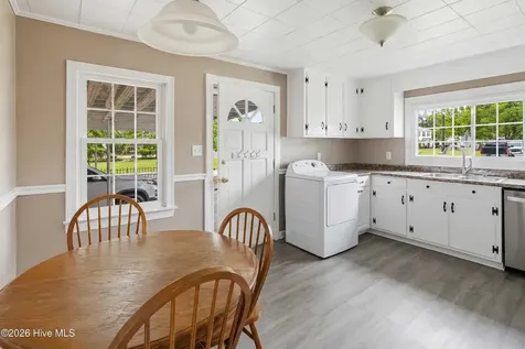 407 E Fremont Street Kenly NC 27542