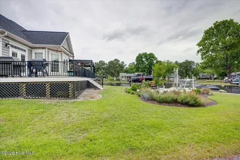 113 Bowline Road New Bern NC 28562