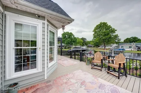 113 Bowline Road New Bern NC 28562