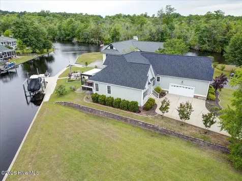 113 Bowline Road New Bern NC 28562
