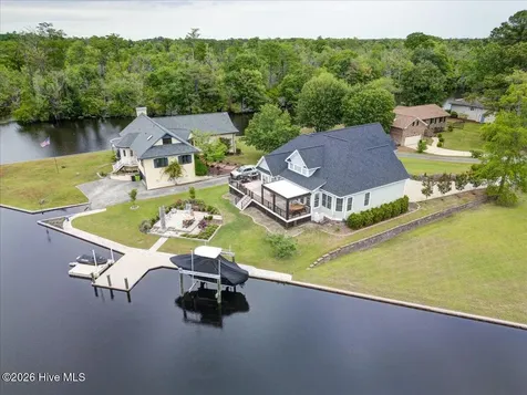 113 Bowline Road New Bern NC 28562