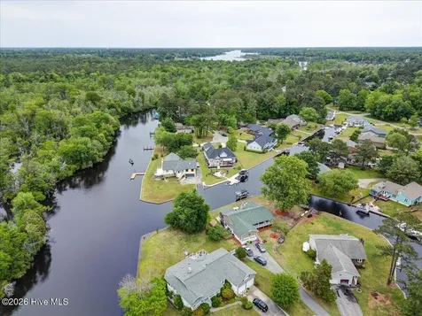 113 Bowline Road New Bern NC 28562