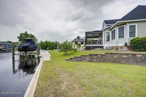 113 Bowline Road New Bern NC 28562
