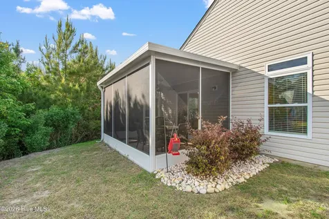 587 Meadowbrook Lane NW Calabash NC 28467