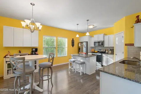 587 Meadowbrook Lane NW Calabash NC 28467