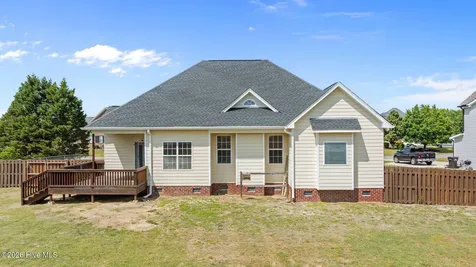 102 Davelin Place Goldsboro NC 27530