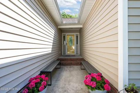 210 Monterey Circle New Bern NC 28562