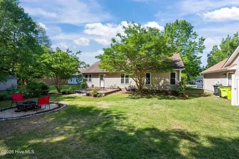 210 Monterey Circle New Bern NC 28562