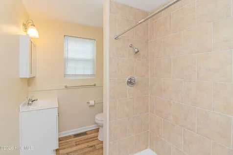 213 Oak Street Snow Hill NC 28580