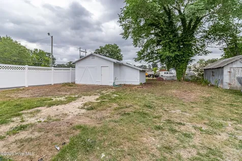 213 Oak Street Snow Hill NC 28580