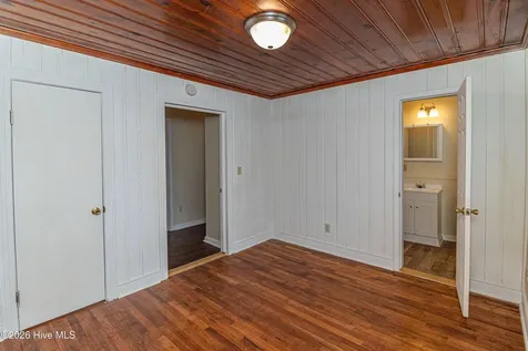 213 Oak Street Snow Hill NC 28580