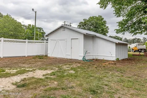 213 Oak Street Snow Hill NC 28580
