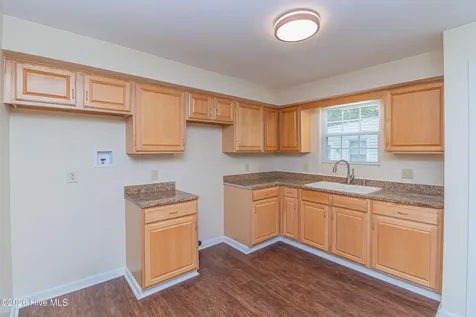 213 Oak Street Snow Hill NC 28580
