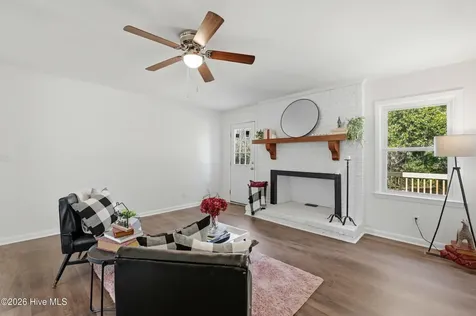 718 Hughes Road Hampstead NC 28443